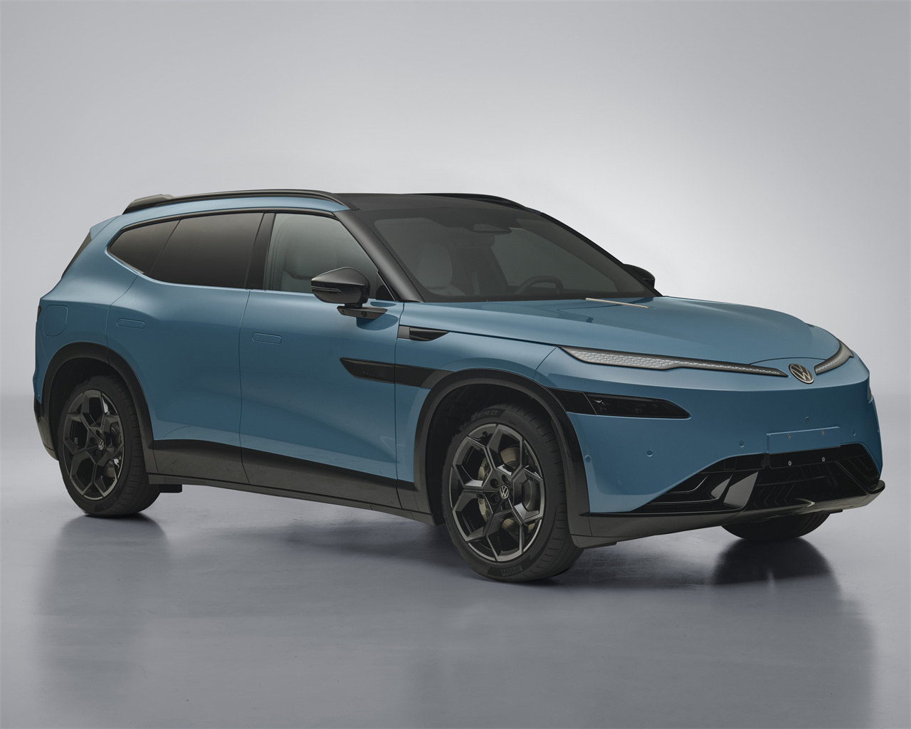 首款全尺寸纯电SUV，大众与众08申报图曝光，800V快充+700km续航