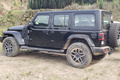 Jeep牧馬人中規(guī)插混版 搭2.0T+電機(jī) 上海車展亮相