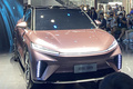 上汽R汽車ES33量產(chǎn)版首發(fā)！空間比特斯拉Model Y大