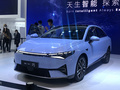 小鹏P5开启预售 搭激光雷达 中控屏尺寸超奔驰S级!