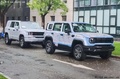 新北京BJ40實車街拍！配三塊大屏 比坦克300大一圈
