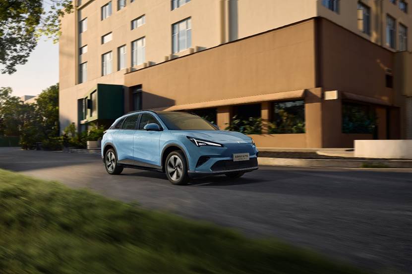 10.98万起全新阿尔法T5上市，行业首个把城市NOA拉到15万内的SUV