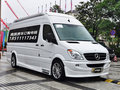 一款帶 臥室廚房衛生間房車 奔馳斯賓特