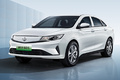 吉利帝豪GL換標楓葉電動轎車 支持換電 2月上市