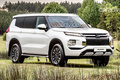 全新三菱帕杰羅曝光 或?qū)⒋钶d日產(chǎn)3.5L V6發(fā)動(dòng)機(jī)