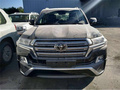 豐田酷路澤5700經(jīng)典SUV 越野愛好者摯愛