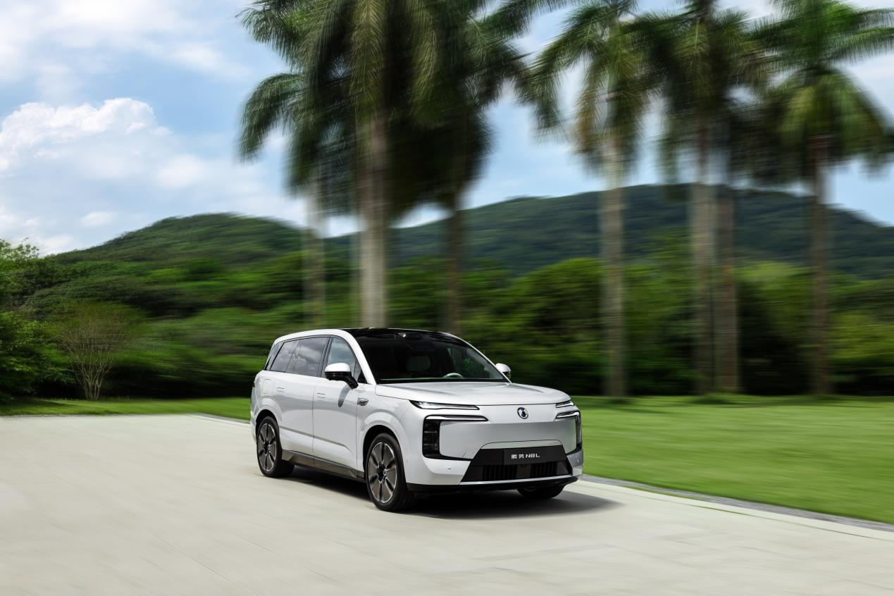 大六座安全豪華SUV騰勢(shì)N8L正式開(kāi)啟預(yù)售，預(yù)售價(jià)31.98萬(wàn)起