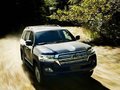 咸陽(yáng)豐田霸道3.0最低裸車(chē)價(jià) 展廳現(xiàn)車(chē)