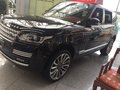 路虎攬勝創(chuàng)世加長版 汽油SUV引領(lǐng)新風(fēng)尚