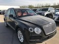 18款宾利添越4.0柴油V8 钢琴黑4座行动价