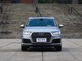 2017款?yuàn)W迪Q7經(jīng)典SUV 大氣沉穩(wěn)低調(diào)內(nèi)斂