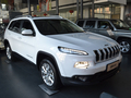 樹立城市SUV新標(biāo)桿 JEEP自由光車市實拍