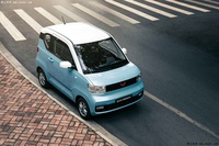 4月销量腰斩，五菱宏光MINI EV是否还值得买？