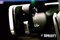 奥迪Q3新控制杆引争议：集成设计是创新还是反人类