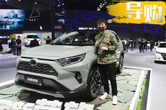 表现依旧是比较沉稳 全新RAV4荣放缝隙实测!