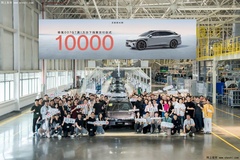极氪科技发布2025年Q1财报：营收220亿元创历史最高