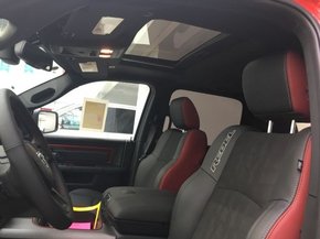 道奇公羊叛逆者肌肉皮卡 轻松玩转全地形-图15