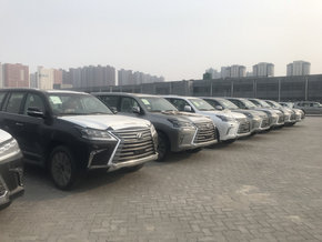 18款雷克萨斯LX570 中东铂金版踏青专惠-图4