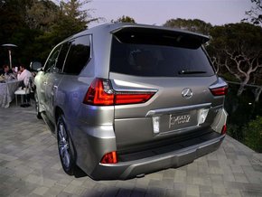 16雷克萨斯LX570现车 凌志越野港口特惠-图3