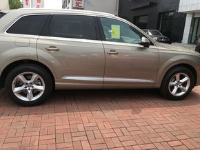 2017款奥迪Q7现车 极奢内饰越野性能升级-图3