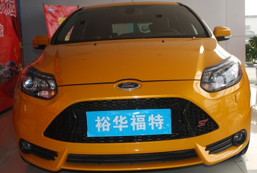 福特小钢炮 来袭 实拍福克斯ST_福克斯(进口)_