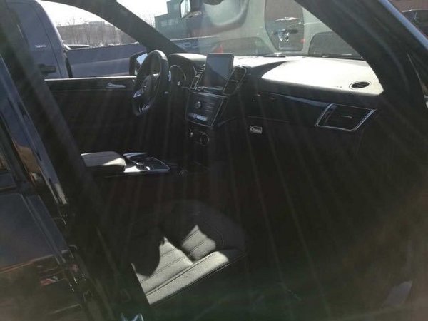 17款加版奔驰GLE43AMG顶配 走在时尚前沿-图6