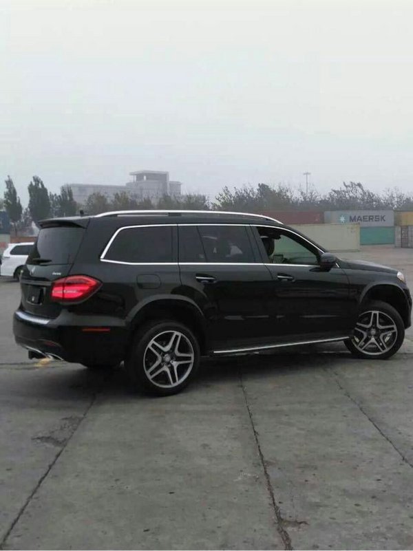 17款加版奔馳GLS450 七座大空間低價越野-圖3