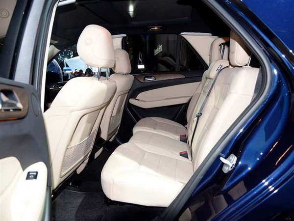 奔馳GLE350現(xiàn)車(chē)行情 動(dòng)力越野超底價(jià)特賣(mài)-圖7