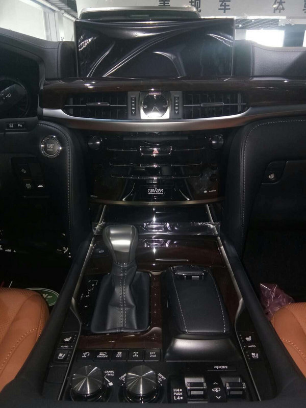17款雷克萨斯LX570 中东顶配尊贵的象征-图5