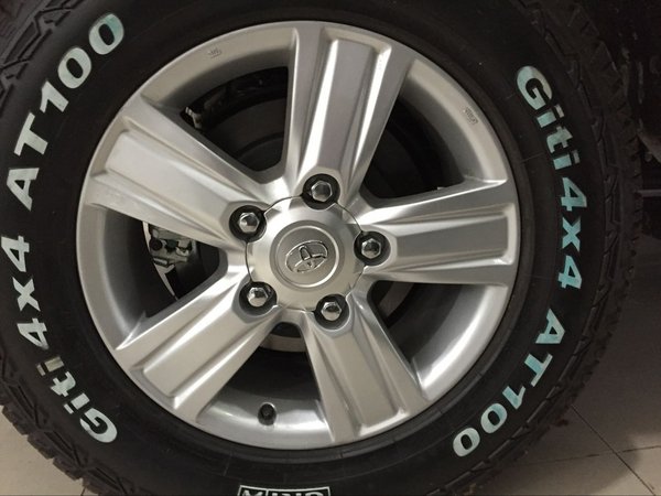 解析酷路泽年中价格 16款丰田酷路泽4000-图9