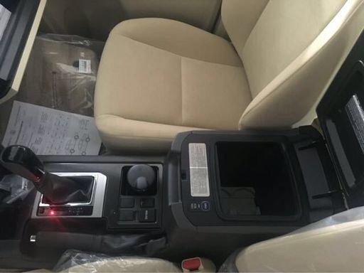 2017款豐田霸道4000 首發(fā)現(xiàn)車新配置揭秘-圖6