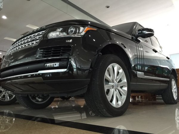 2016款路虎攬勝現(xiàn)車優(yōu)惠 霸氣路虎巨優(yōu)惠-圖2