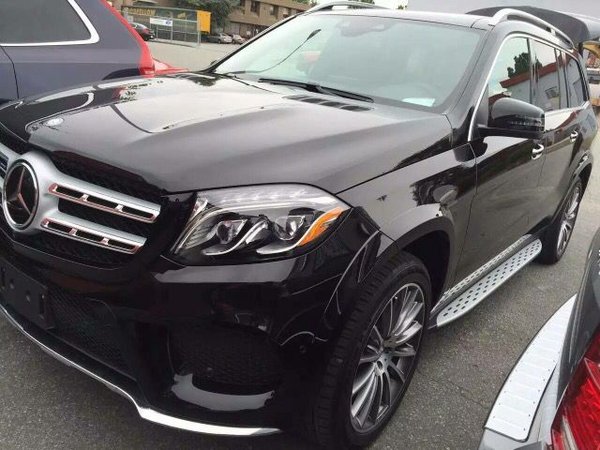 17款奔馳GLS450熱銷 現(xiàn)車101萬起送三包-圖1
