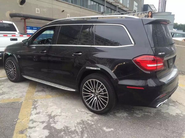 17款奔馳GLS63新行情 港口巨獻240萬現(xiàn)車-圖2