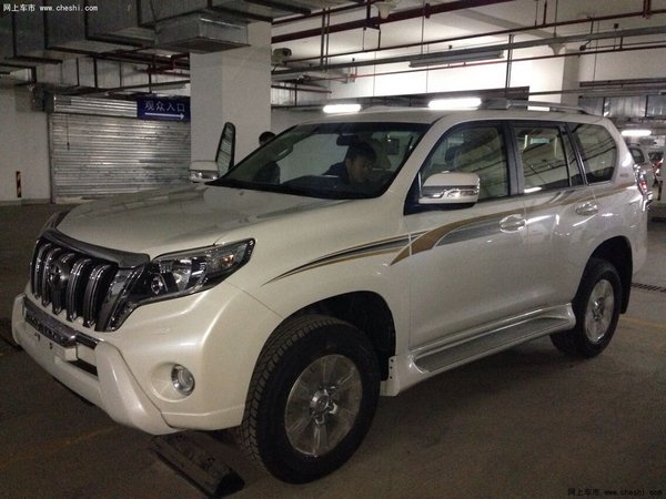 9气囊丰田霸道2700黑踏大屏2.7新款豪降_普拉