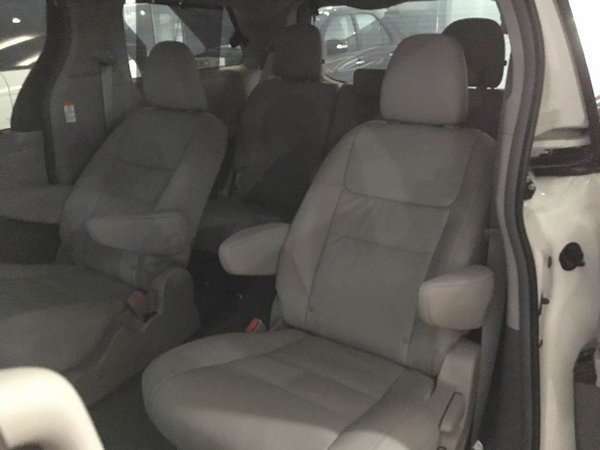 16款丰田塞纳现车 四驱商务特降十月行情-图6