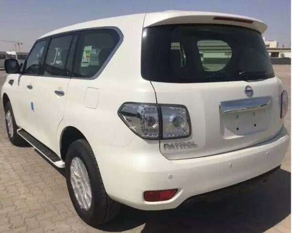 17款日產(chǎn)途樂Y62XE 大馬力56萬港口現(xiàn)車-圖7