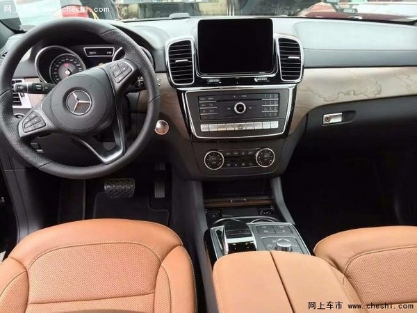 2017款奔驰GLS450 美规现车出售锋芒毕露-图7