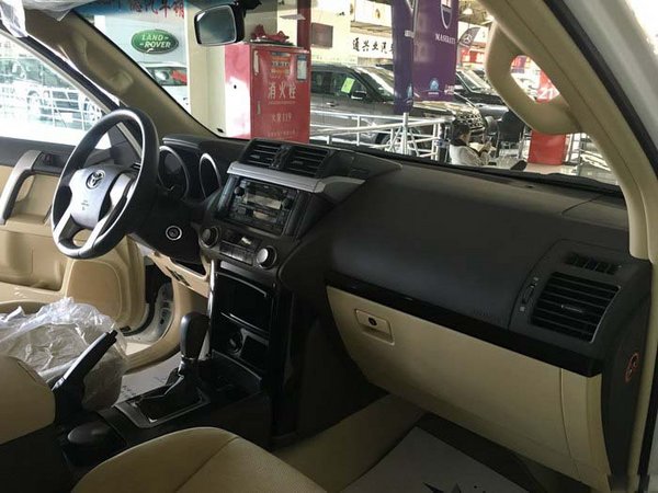 豐田霸道2700中東版 天津現(xiàn)車全年最低價-圖7