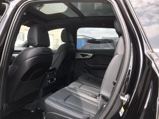 17款奥迪Q7加版现车最新报价夏季清仓价-图8