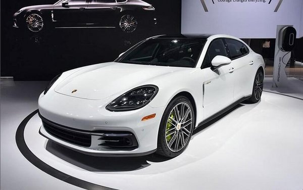 17款保时捷Panamera 辣眼超跑优惠2个点-图1