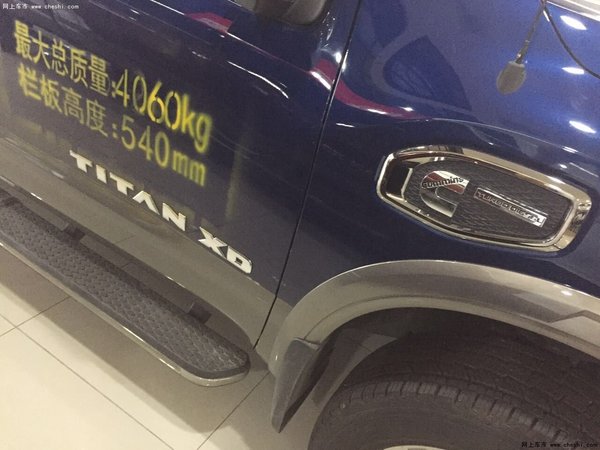 日产TITAN皮卡新车上市 强悍拖拽霸气V8-图5