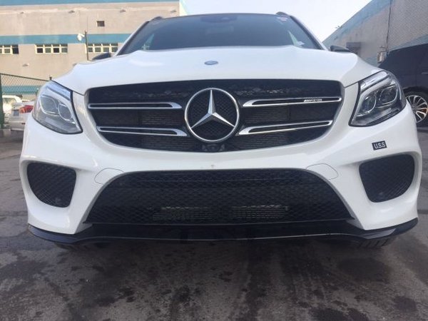 2017款奔驰GLE43AMG 首降现车全港最低价-图4