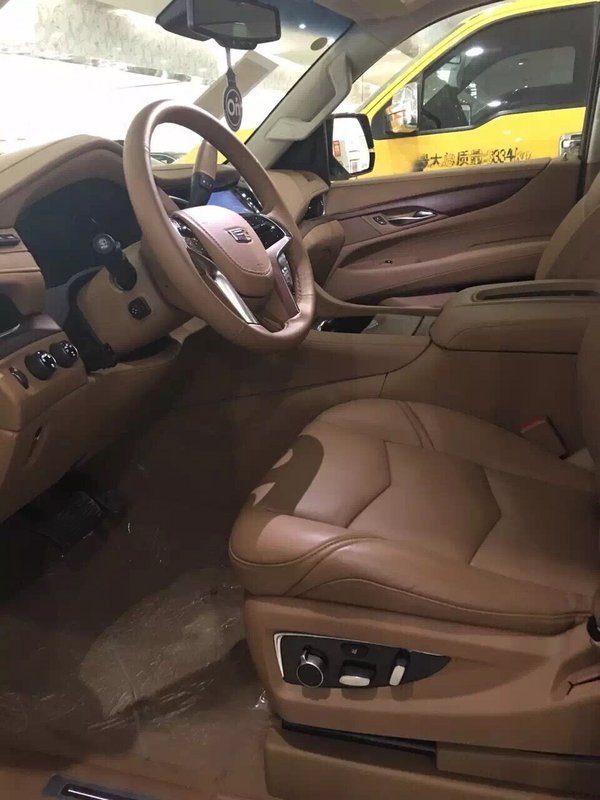凱迪拉克凱雷德豪華版6.2L 百萬商務(wù)豪車-圖5