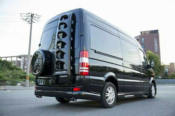 奔驰斯宾特顶级房车 内饰巨豪华价格揭秘-图4