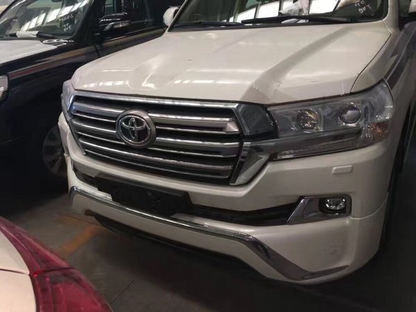 2016款丰田酷路泽4000 较量V8陆巡爆底价-图2