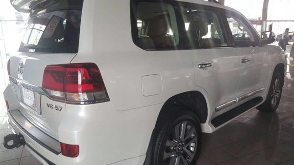 豐田酷路澤5700中東EXR 16款/17款陸巡V8-圖4