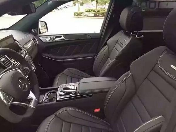 奔馳GLS450現(xiàn)車到港 黃金周奔馳驚喜降價(jià)-圖4