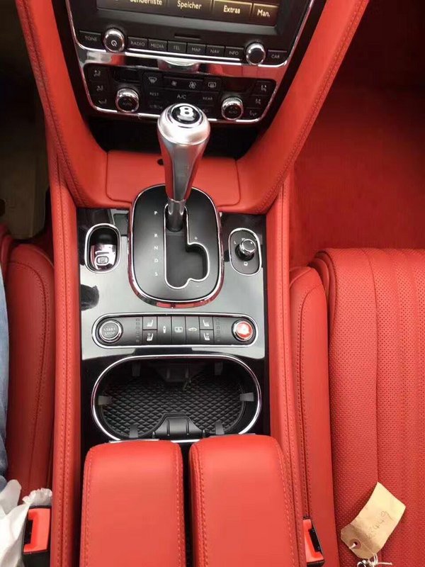 宾利飞驰配置全解 过人气势豪华座驾特惠-图7