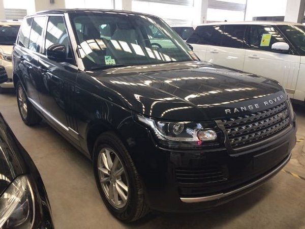 路虎揽胜行政柴油版 现车105万绝对底价-图2